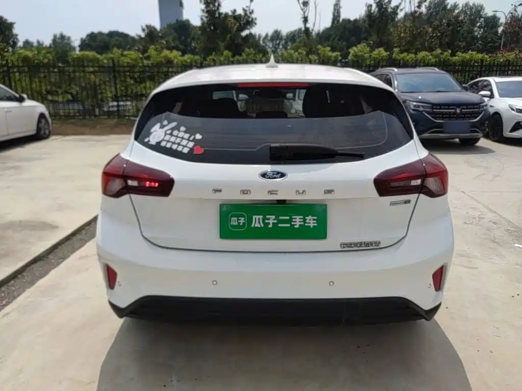 Focus Hatchback EcoBoost 180 Auto Racing