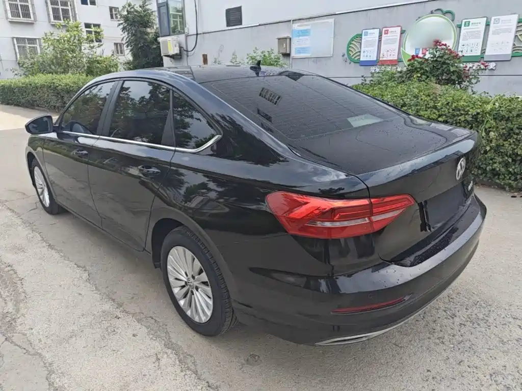 Lavida 1.5 L Auto Comfort CN-VI