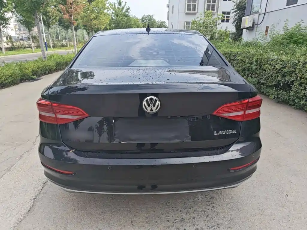 Lavida 1.5 L Auto Comfort CN-VI