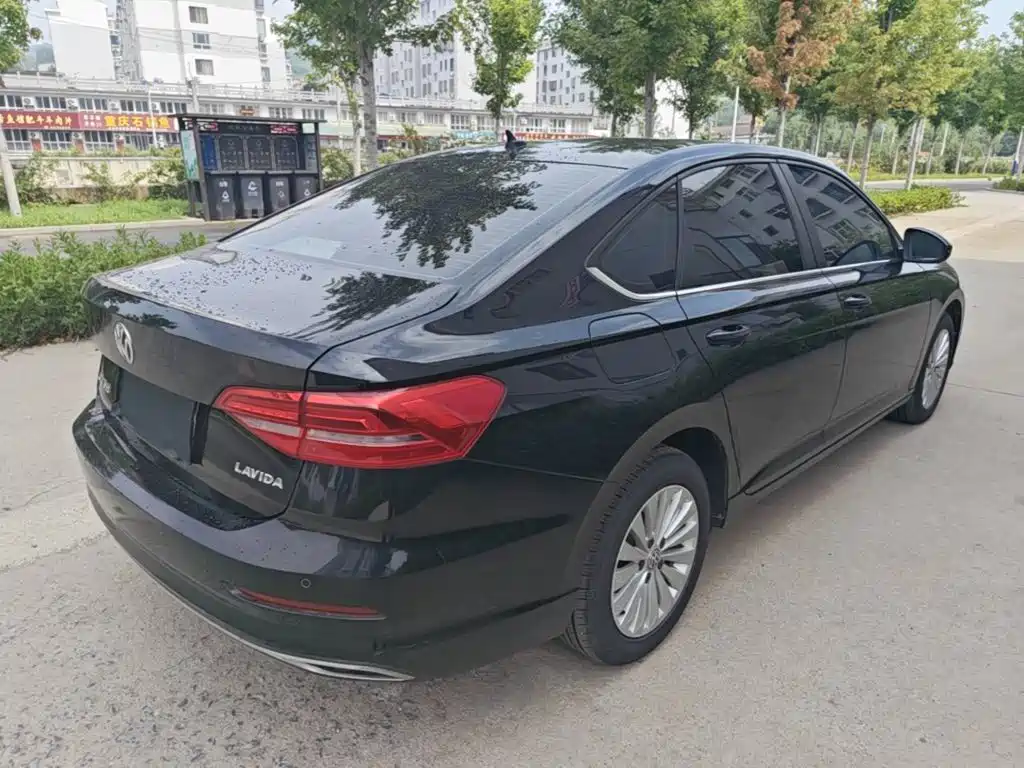 Lavida 1.5 L Auto Comfort CN-VI