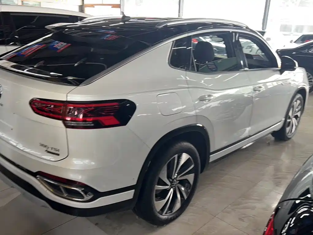 Tayron X 380 TSI 4 WD Flagship Connected