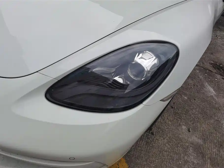 Porsche 718 Boxster 2.0 T