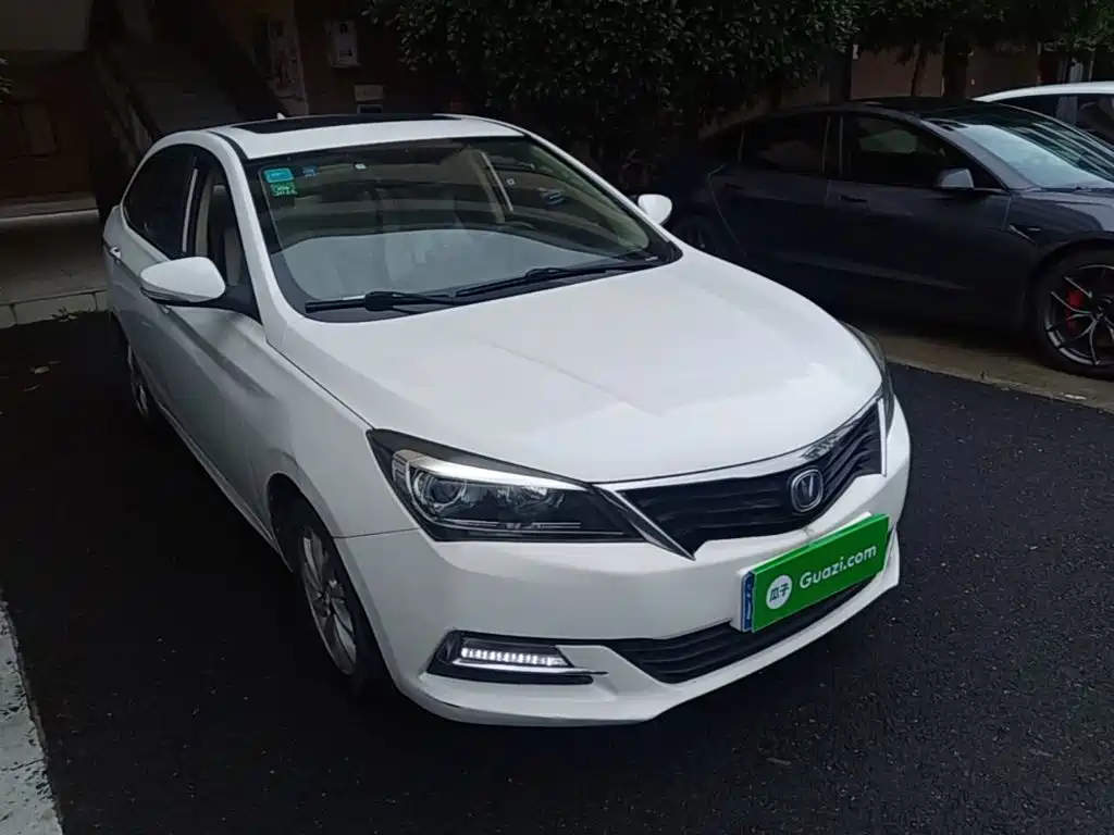 Yuexiang V7 1.6 L Auto Pleasure CN-V