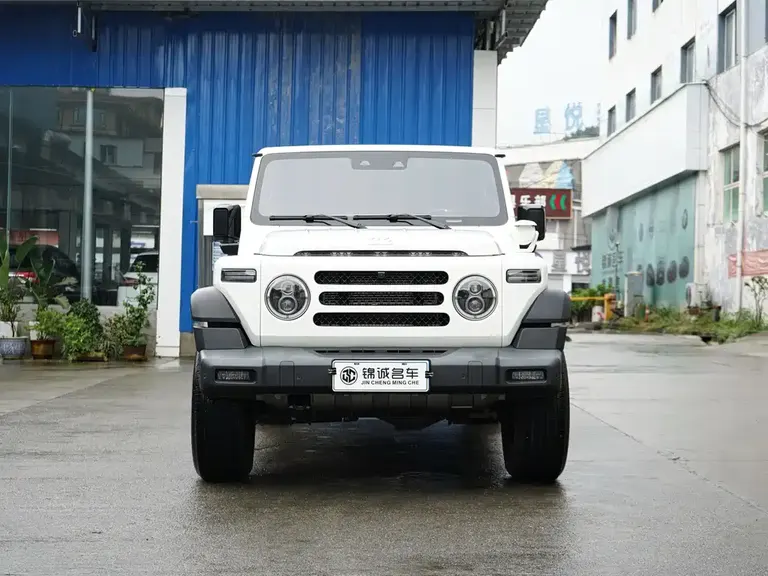 212 T01 2.0 T Explorer