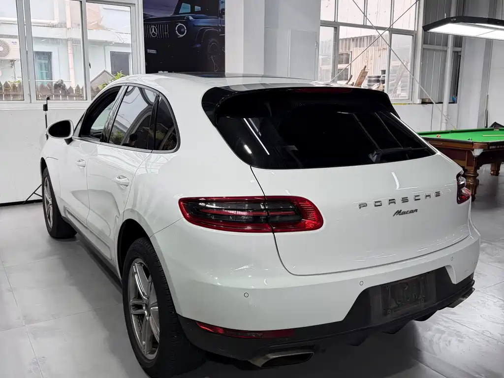 Macan Macan 2.0 T