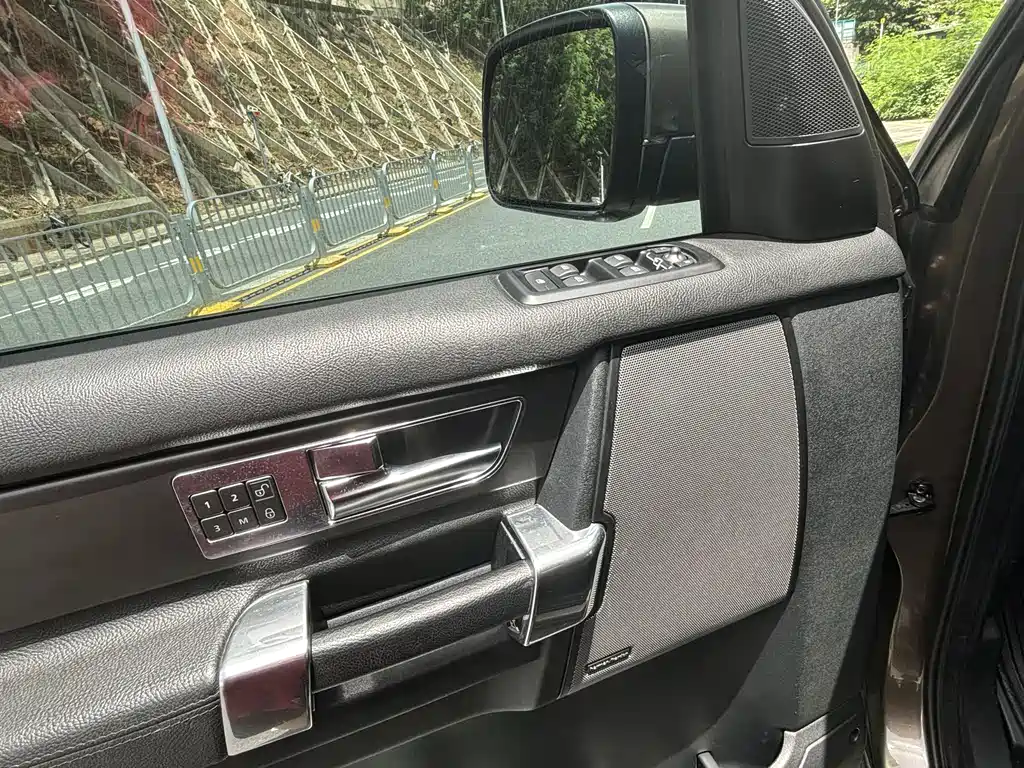 Discovery 3.0 SDV6 HSE Diesel