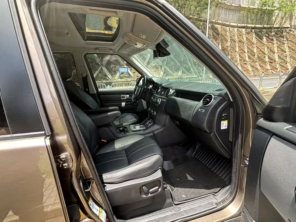Discovery 3.0 SDV6 HSE Diesel