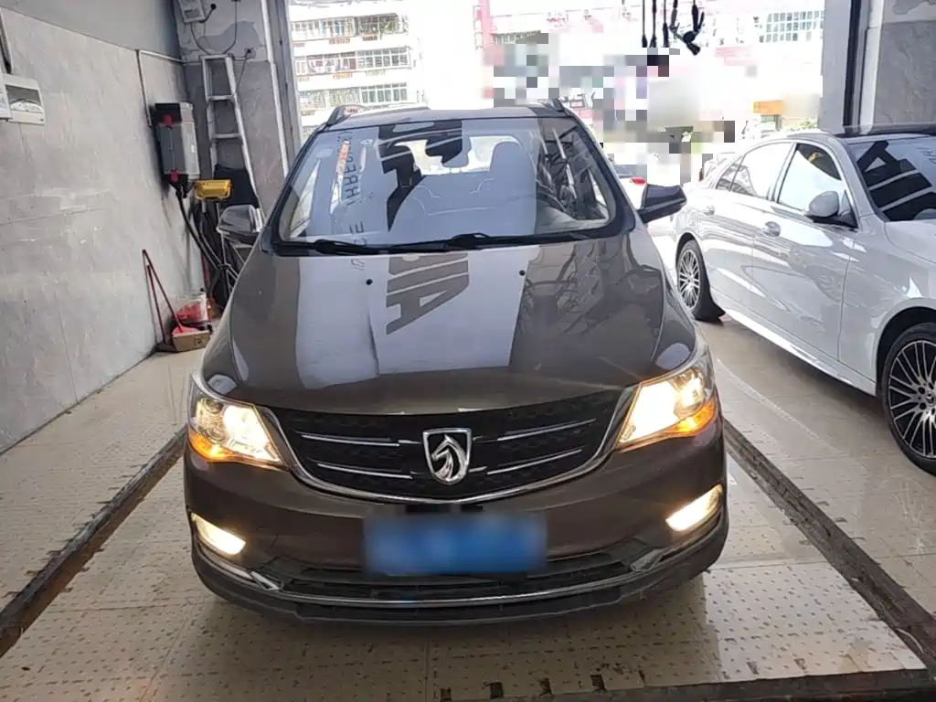 Baojun 730 1.5 T Manual Comfort 7-seat