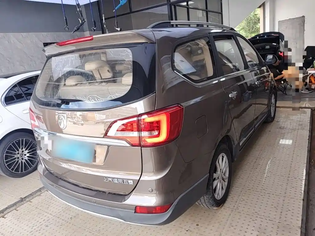 Baojun 730 1.5 T Manual Comfort 7-seat
