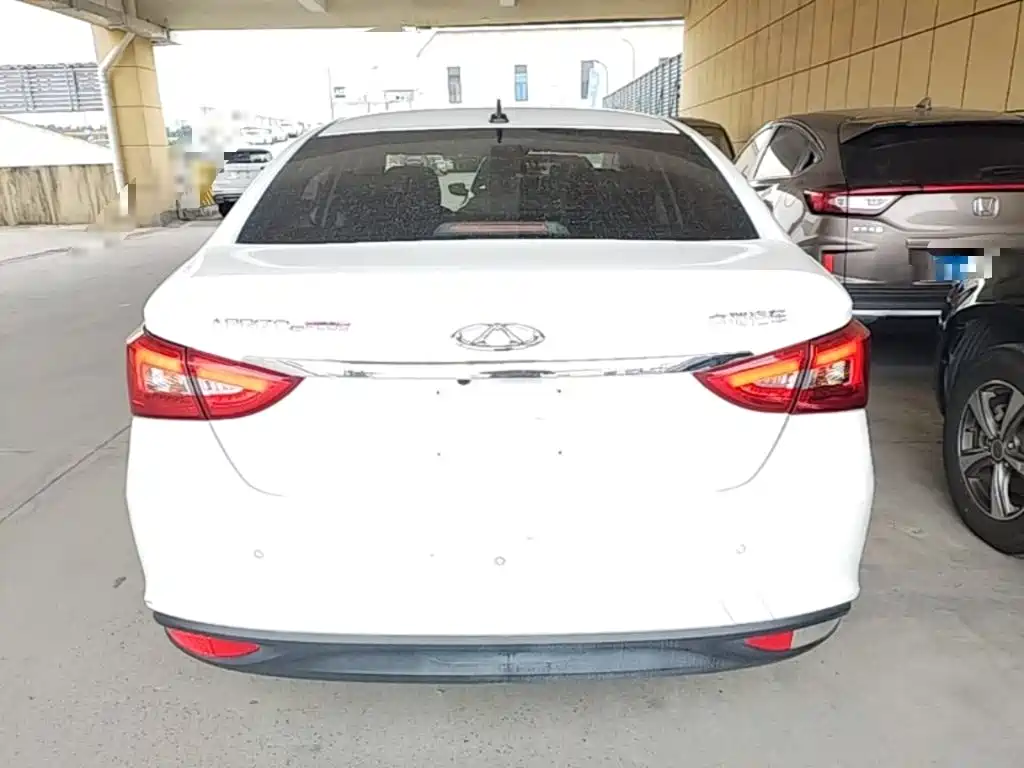 Arrizo 5 艾瑞泽5 2019款 改款PRO 1.5 L 手动青春版 国VI