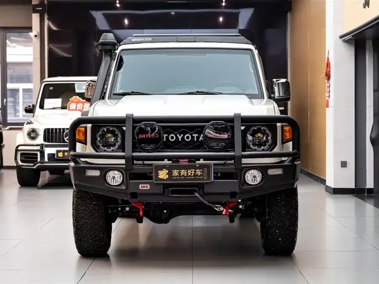 Toyota Land Cruiser (Import) 4.0 L Auto