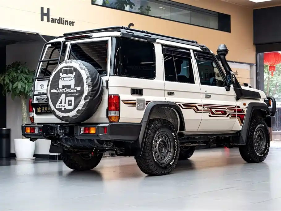 Land Cruiser (Import) 4.0 L Auto