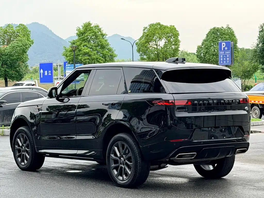 Range Rover Sport 400 PS Dynamic SE