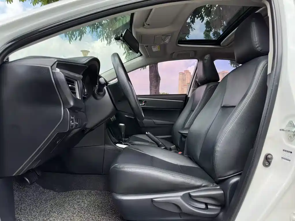 Levin 1.6 G CVT Elite
