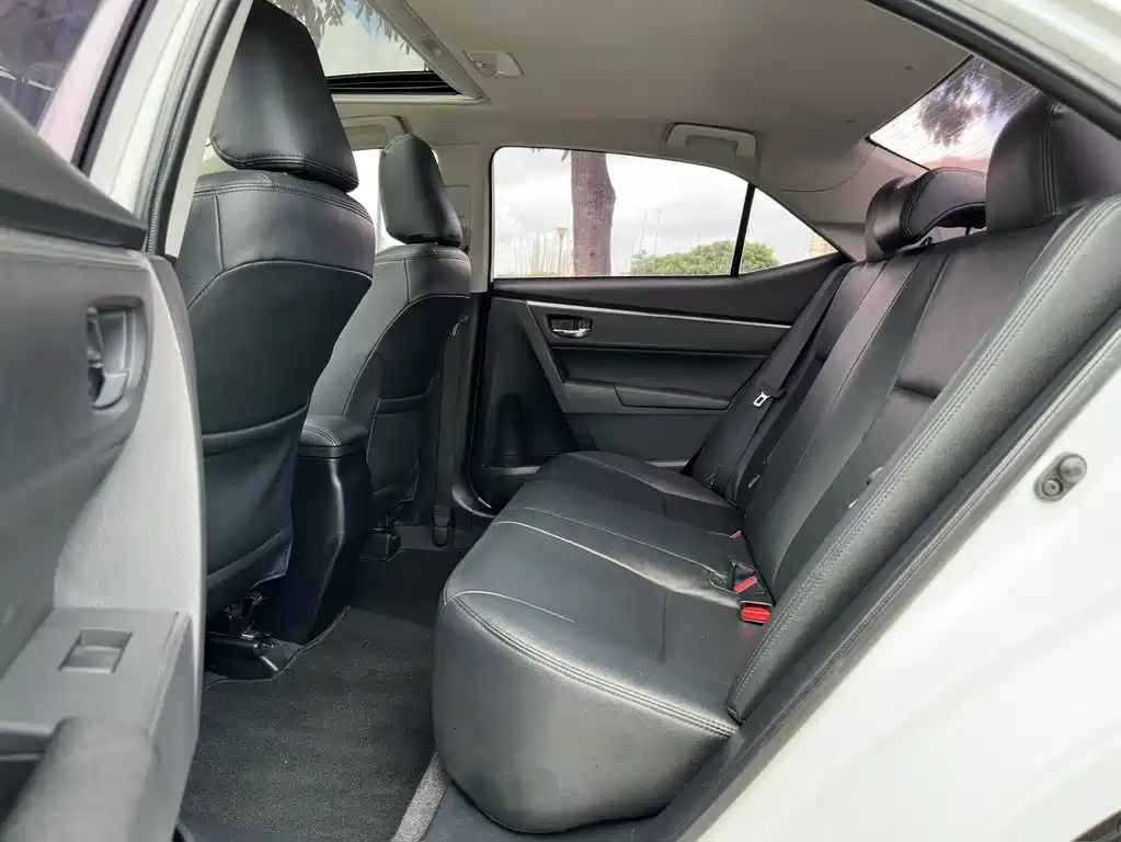 Levin 1.6 G CVT Elite