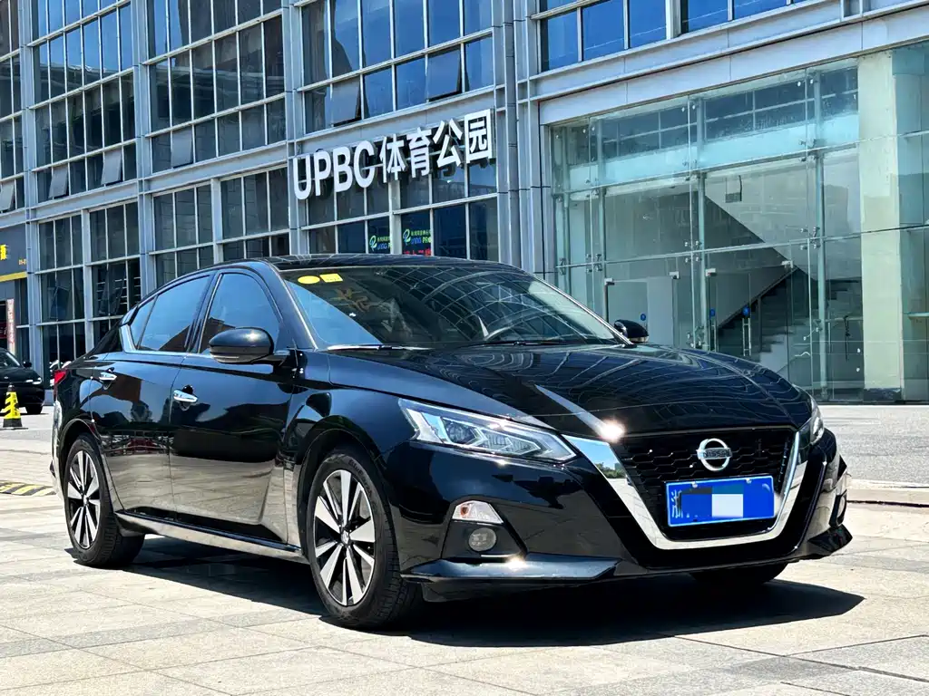 Teana 2.0 L XL Comfort