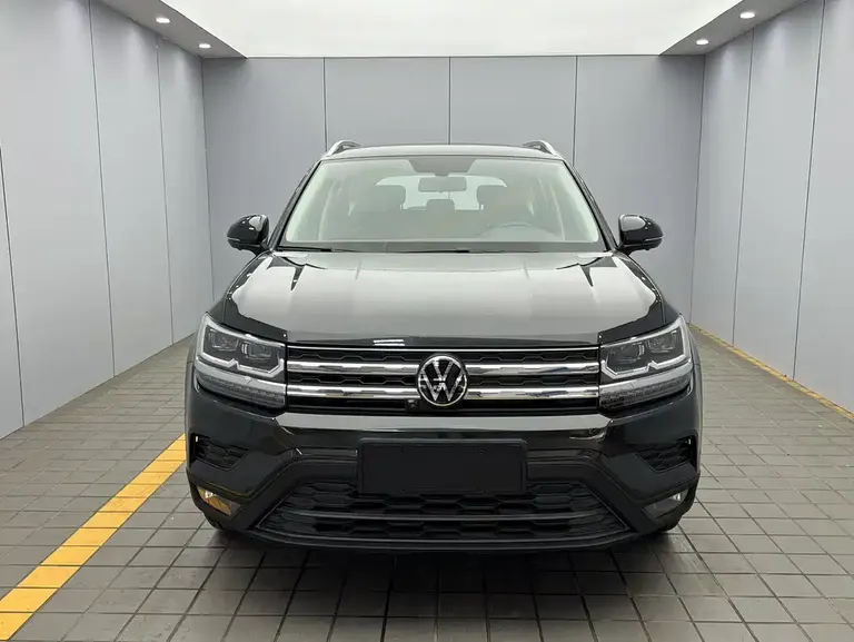 Volkswagen Tharu 280 TSI 2 WD Luxury