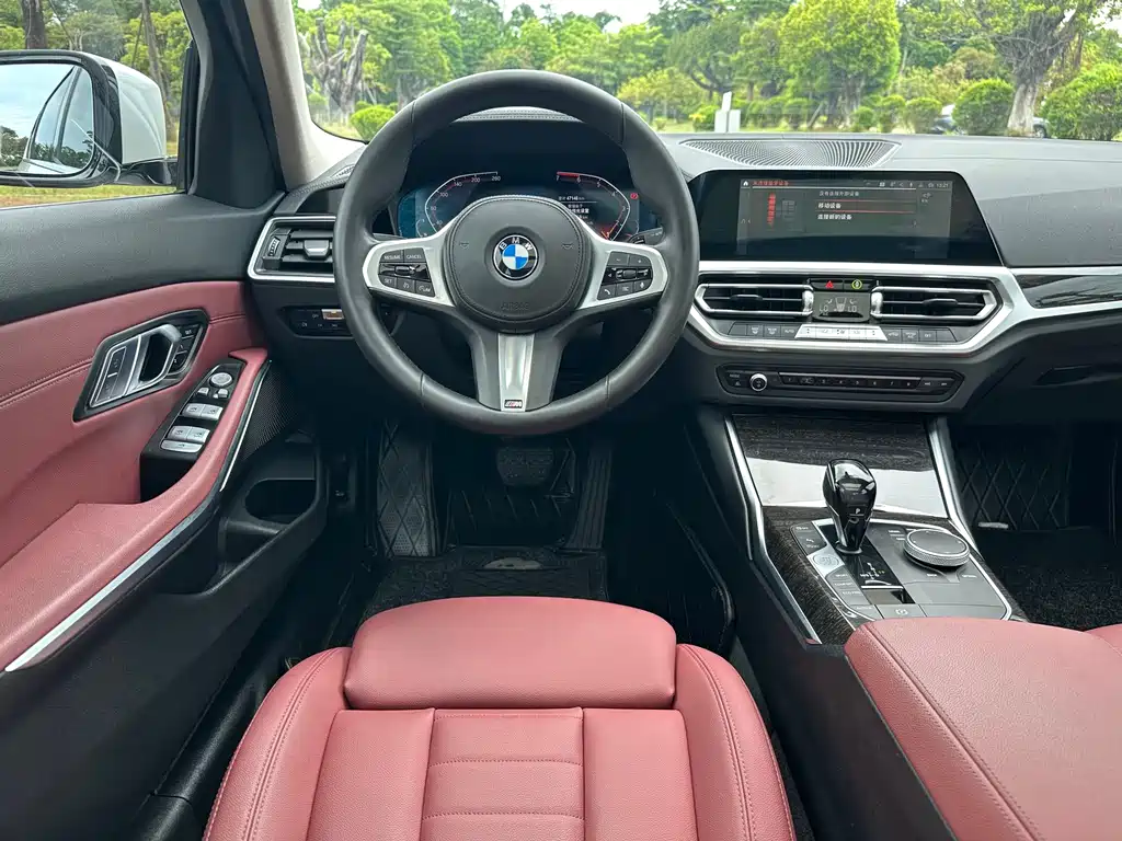 BMW 3 Series Facelift 325 Li M Sport Package