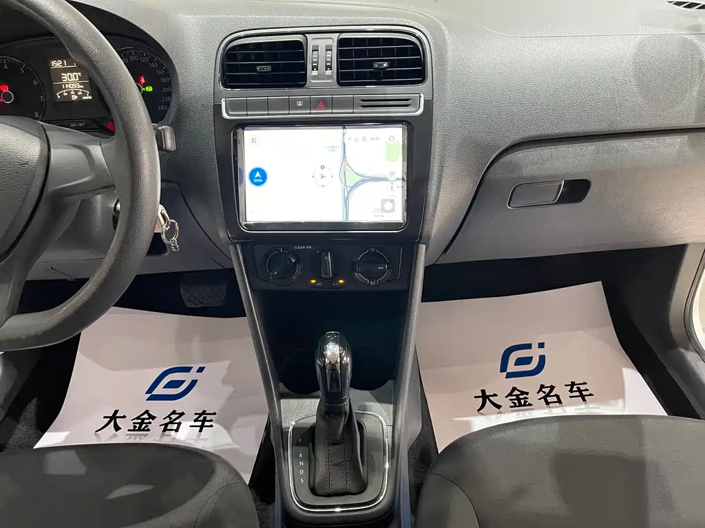 Polo 1.4 L Auto Style