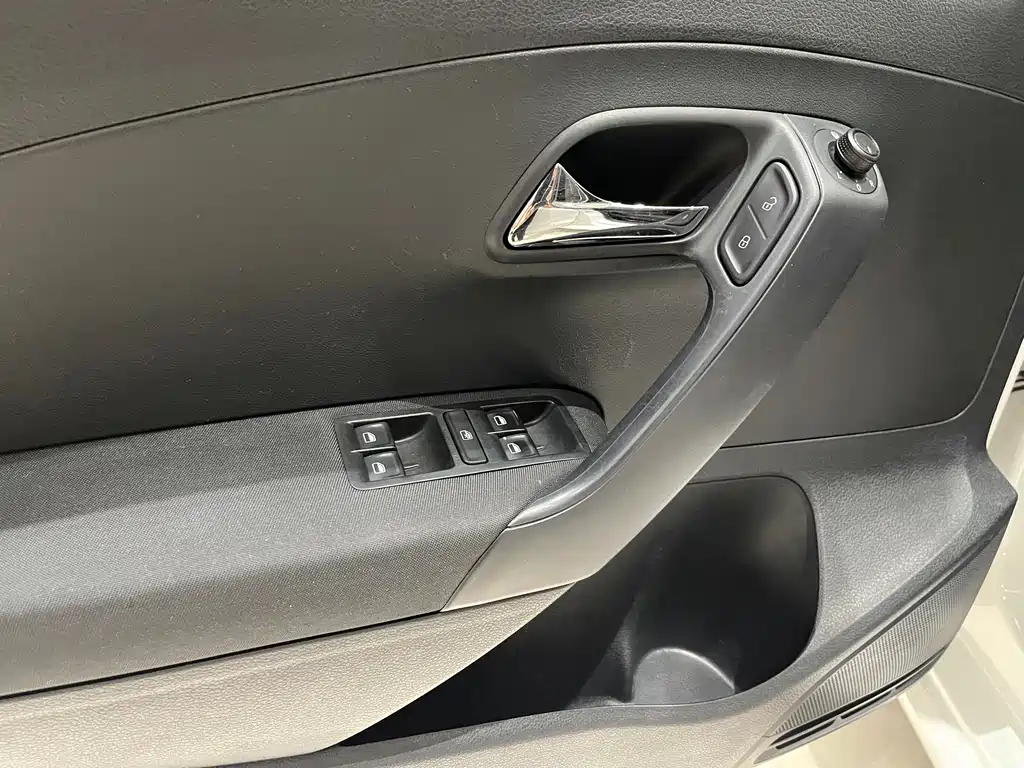 Polo 1.4 L Auto Style