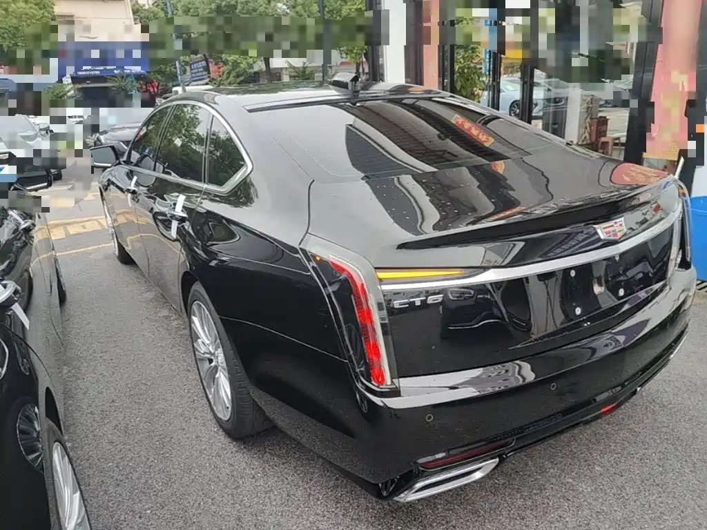 Cadillac CT6 28 T Distinguished