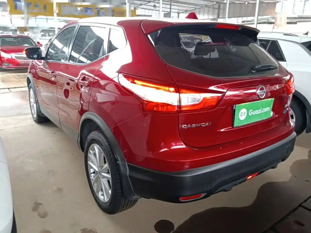 Qashqai 2.0 L CVT Elite