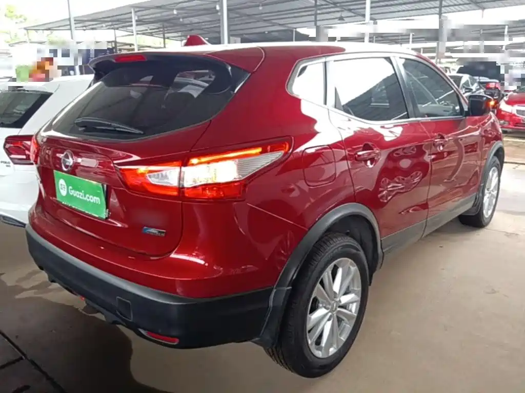 Qashqai 2.0 L CVT Elite