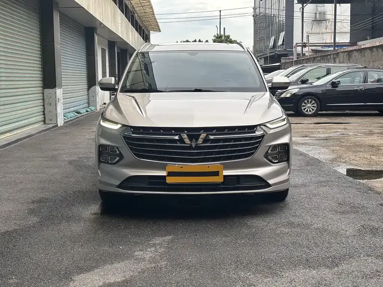Wuling Victory 1.5 T CVT Flagship