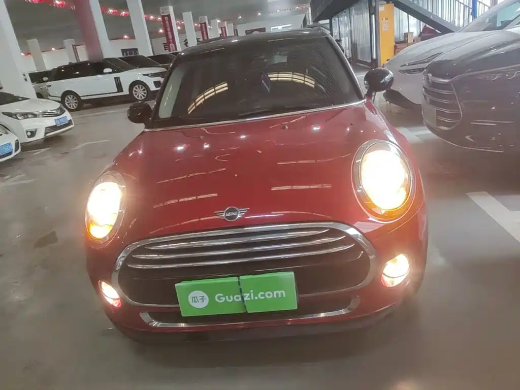 MINI 1.5 T COOPER 5-door