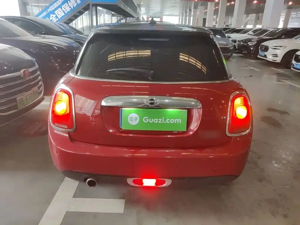 MINI 1.5 T COOPER 5-door