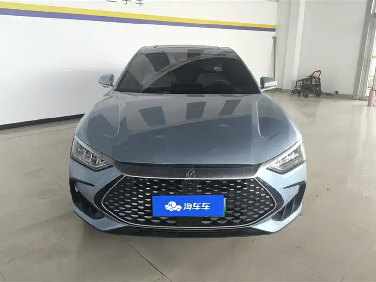 BYD Han DM-i Glory 121 KM Premium