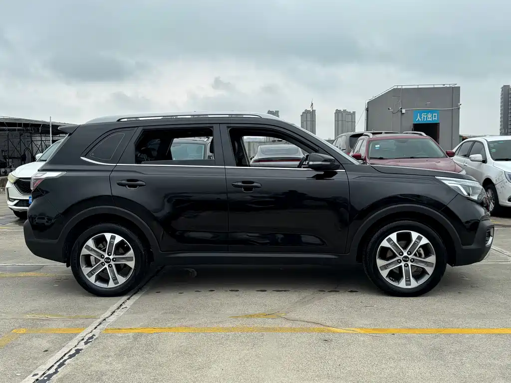 Sportage 2.0 L Auto Smart Enjoyment Luxury