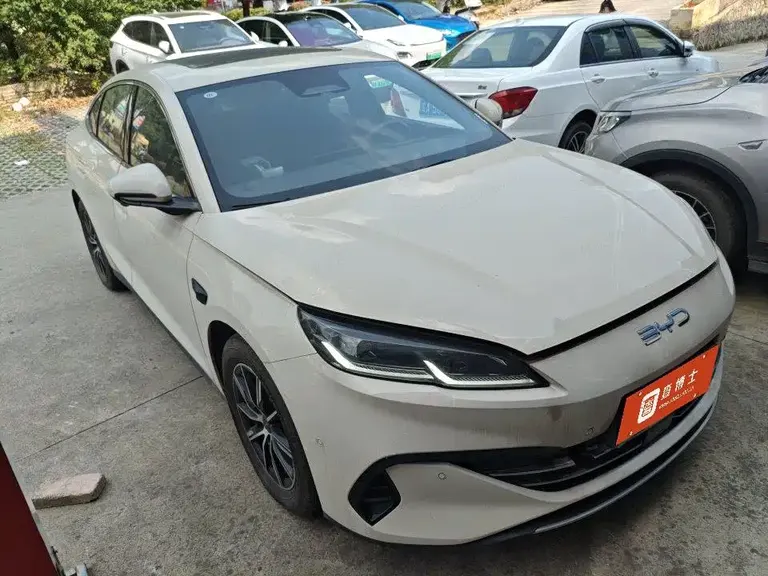 BYD Seal 06 DM-i Smart Drive 120 KM Premium