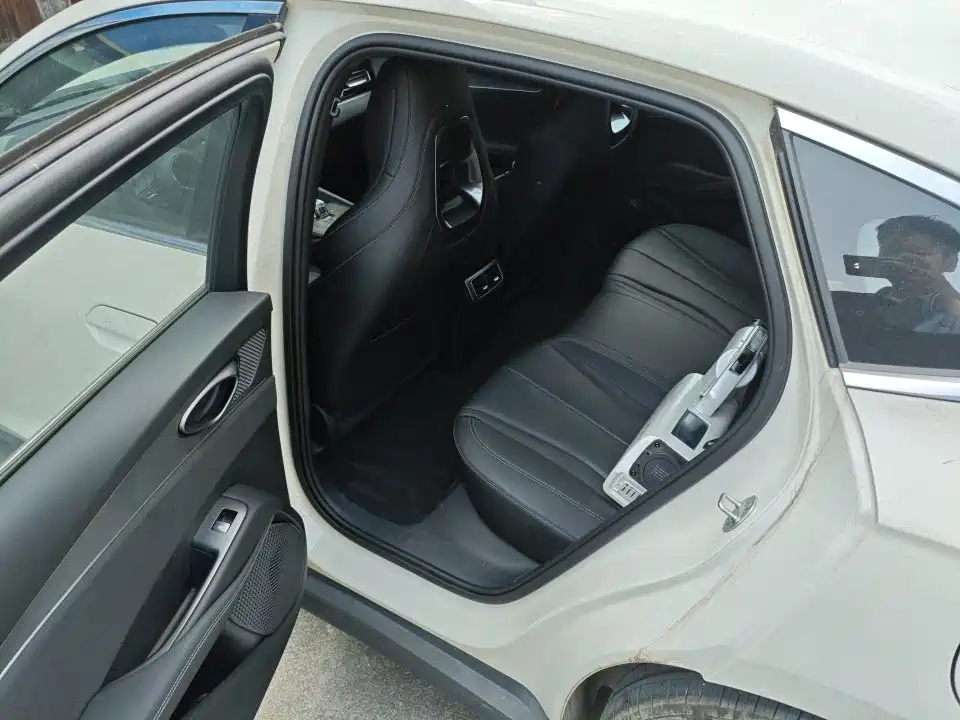 Seal 06 DM-i Smart Drive 120 KM Premium