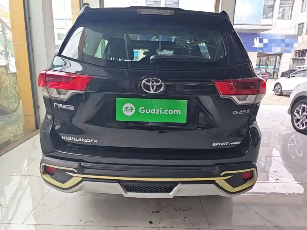 Highlander 2.0 T 4 WD Luxury 7-seat CN-VI