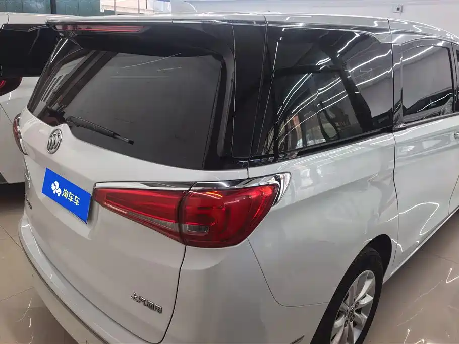 Buick GL8 ES 28 T Comfort CN-V