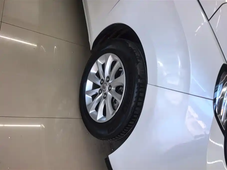 Buick GL8 ES 28 T Comfort CN-V