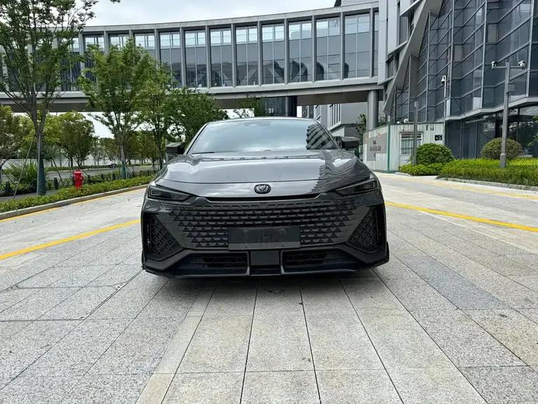 Changan UNI-V 2.0 T Sharp Speed