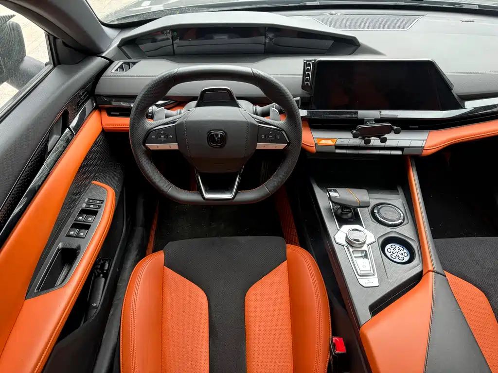 Changan UNI-V 2.0 T Sharp Speed