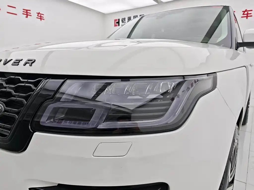 Range Rover 3.0 SC V6 Vogue