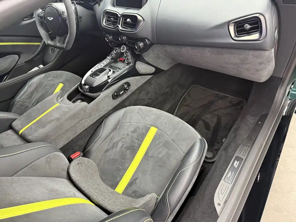 V8 Vantage 4.0 T V8 F1 Edition Coupe