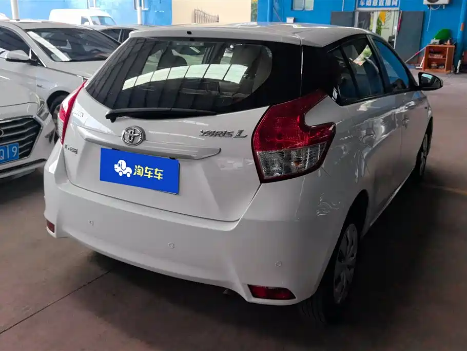 YARiS L Zhixuan 1.5 E Auto Charm Motion
