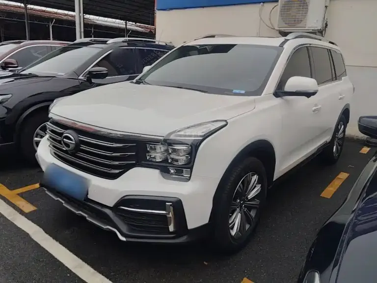 GAC Trumpchi GS8 390 T 2 WD Luxury Connected (7-seat)