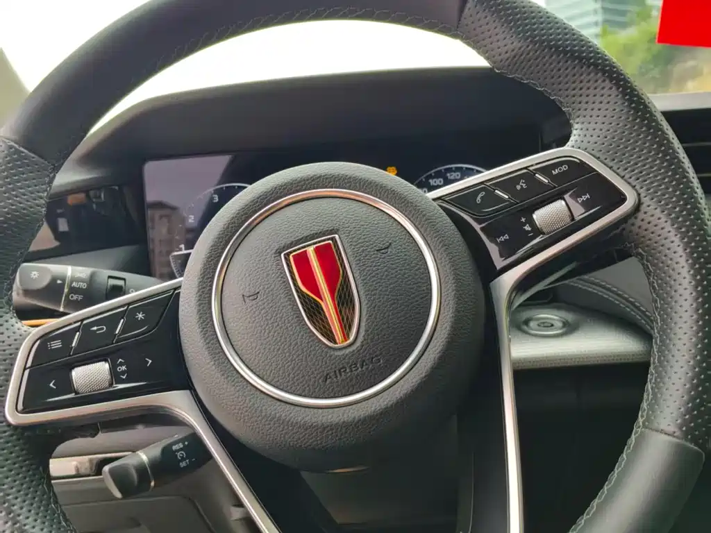 Hongqi H5 1.5 T DCT Connected Flagship Charm