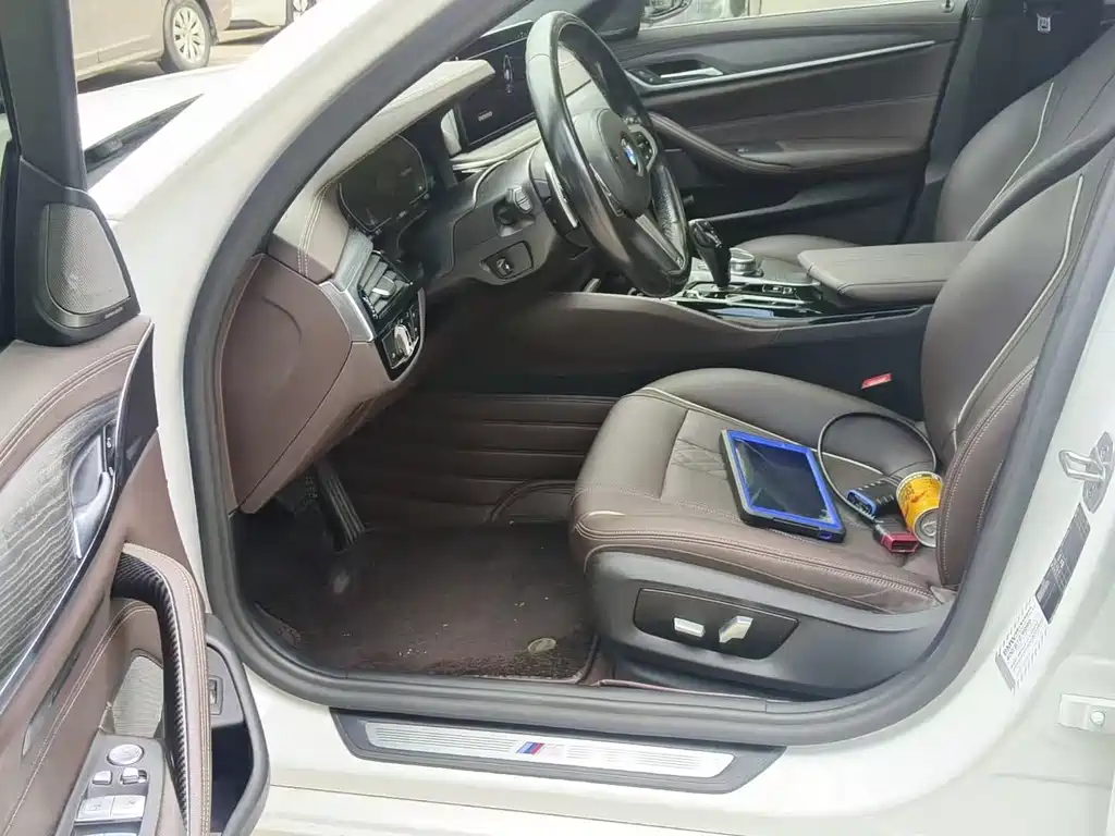 BMW 5 Series 530 Li Leading M Sport Package