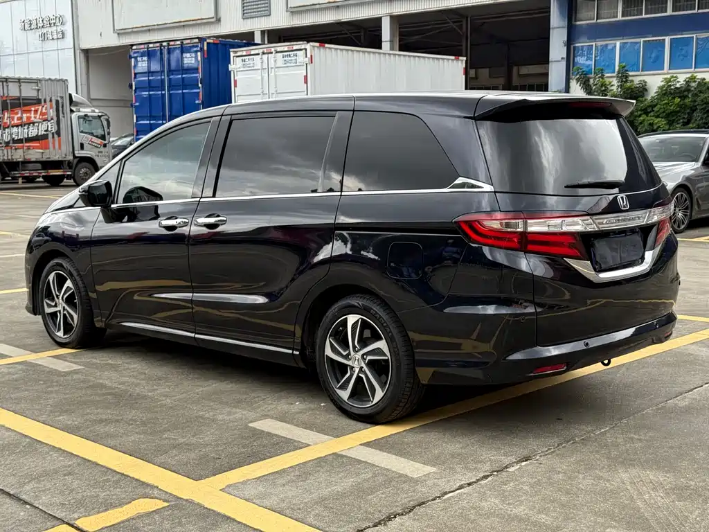 Odyssey Facelift 2.4 L Smart Enjoyment