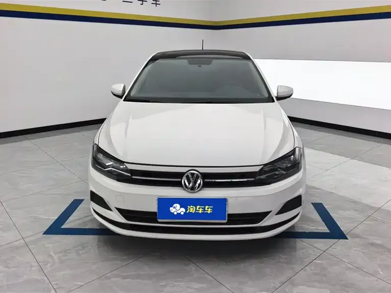 Volkswagen Polo Plus 1.5 L Auto Panoramic Pleasure