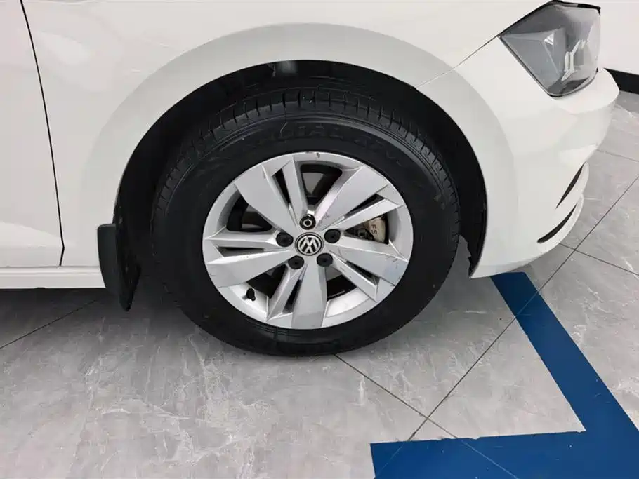 Polo Plus 1.5 L Auto Panoramic Pleasure