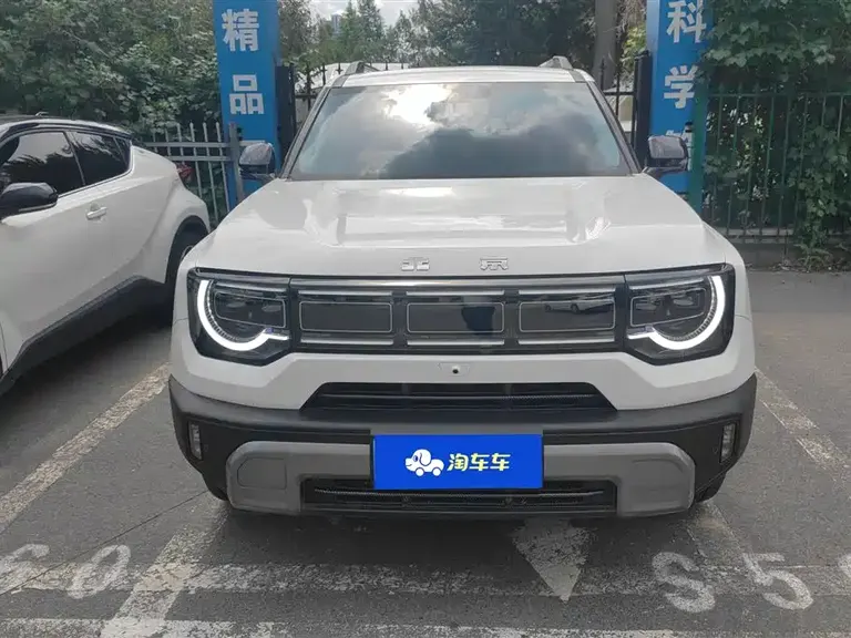 BAIC BJ30 1.5 T Magic Core Electric Drive Advanced