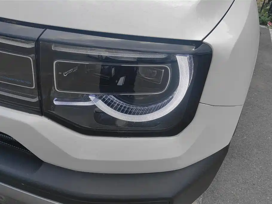 BAIC BJ30 1.5 T Magic Core Electric Drive Advanced
